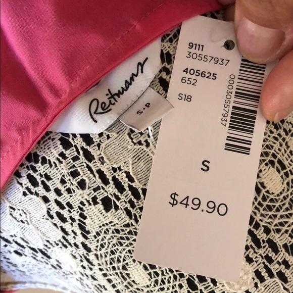 Reitmans Ladies pink blouse - Picture 3 of 5